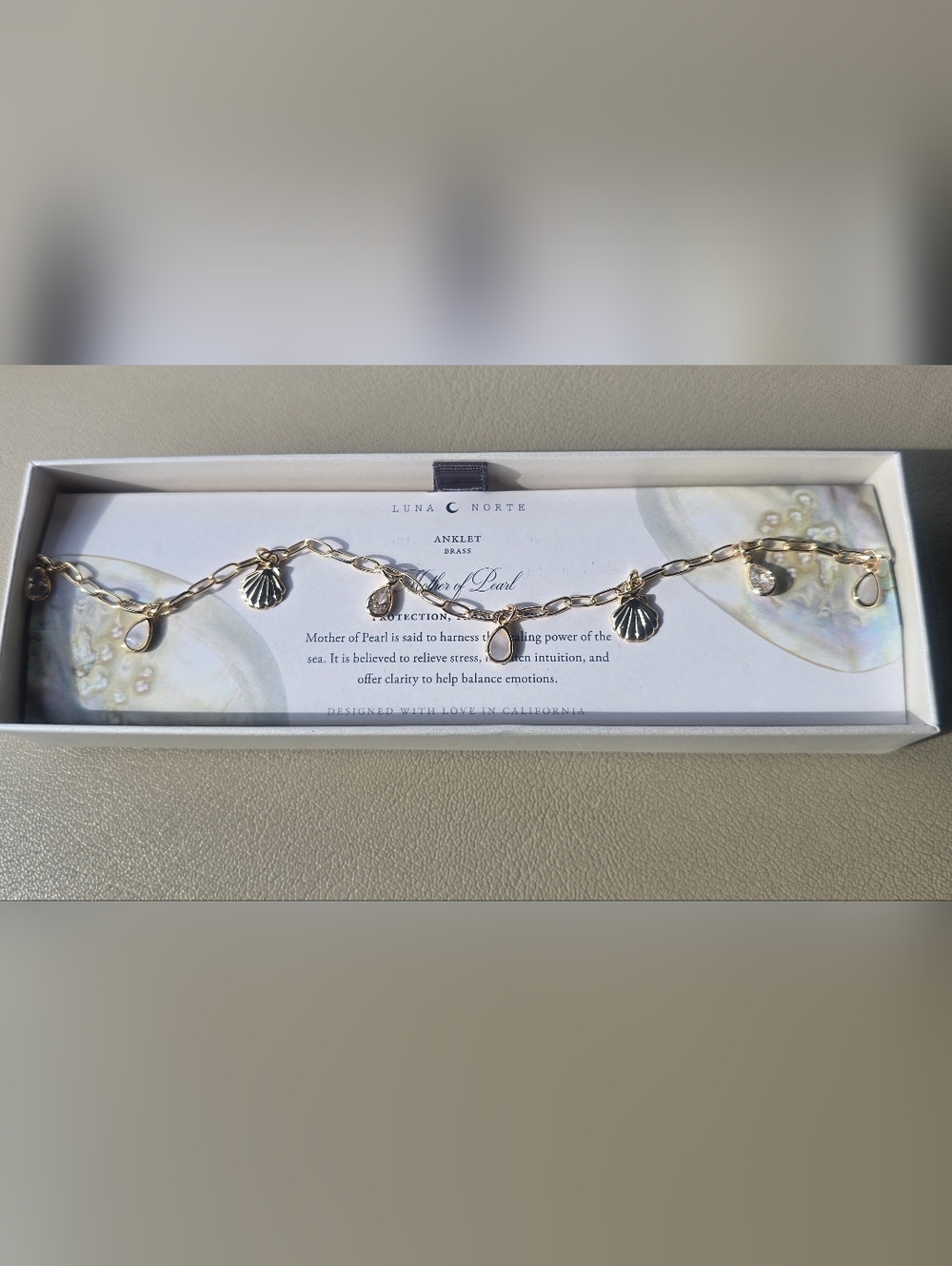 Luna Norte Gold Shell Charm Anklet